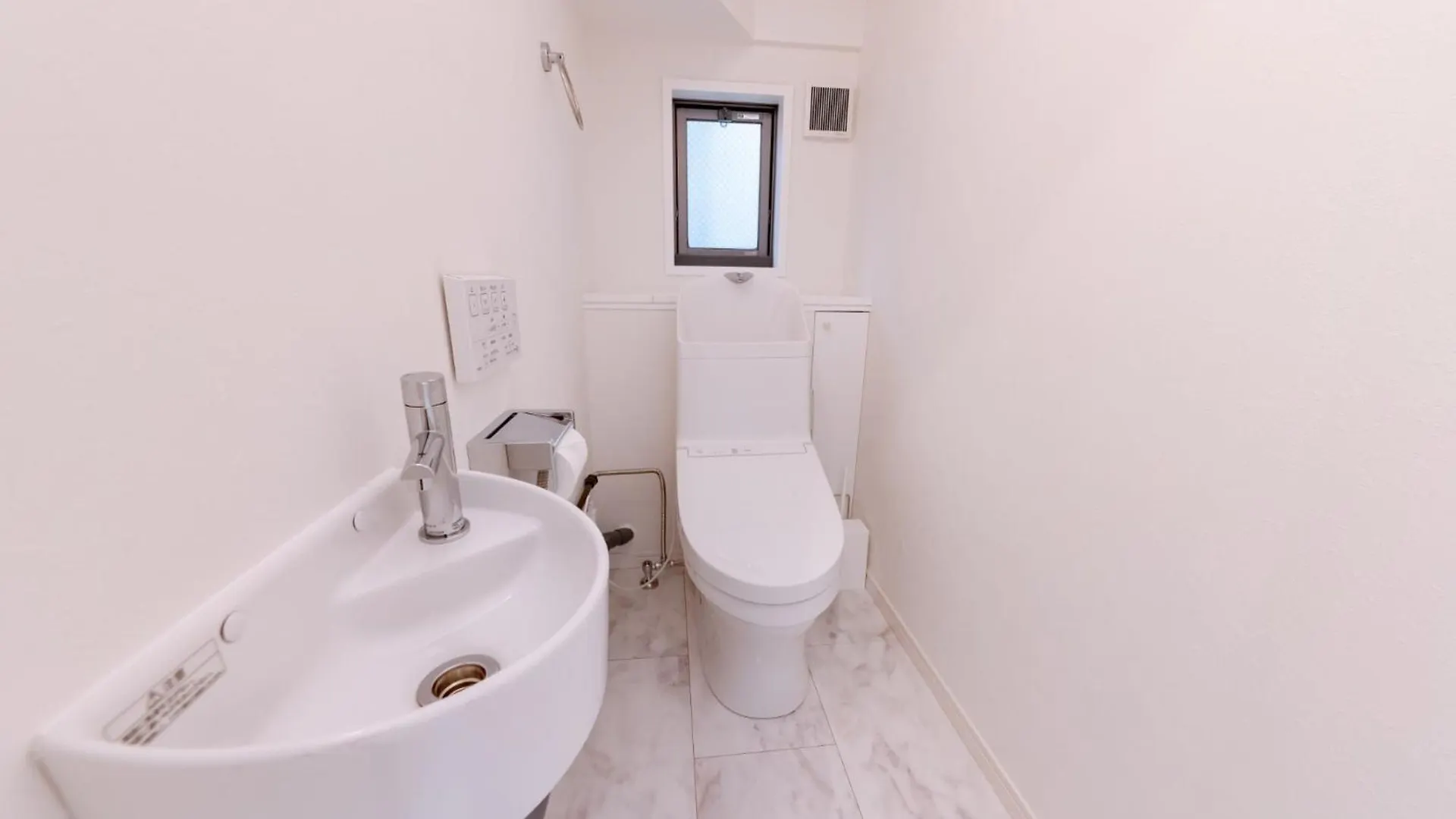 Hoetl Gold Tokyo - Vacation Stay 45153V 0*,  יפן